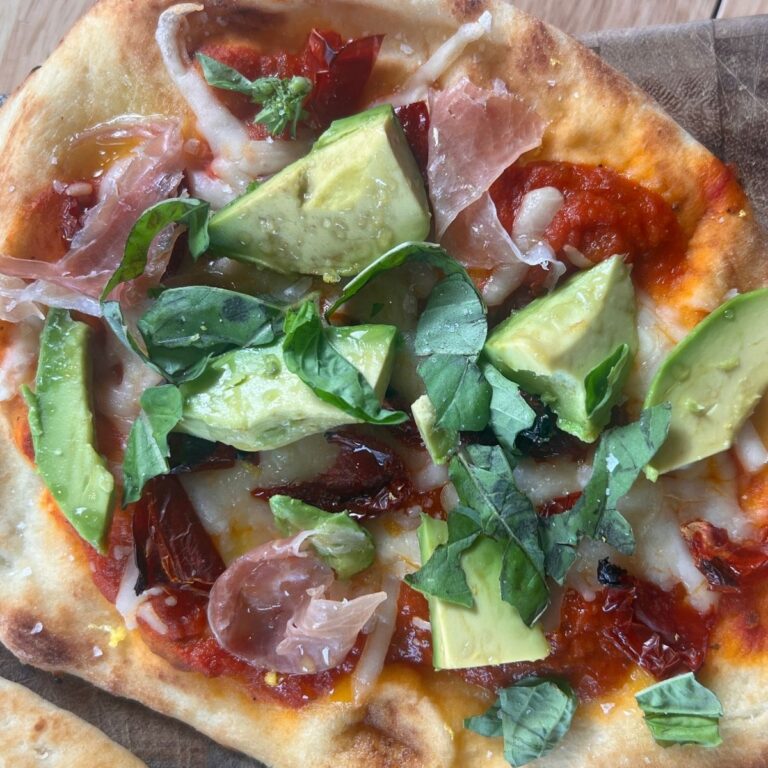 LGO Copycat Naan Avocado Pizza