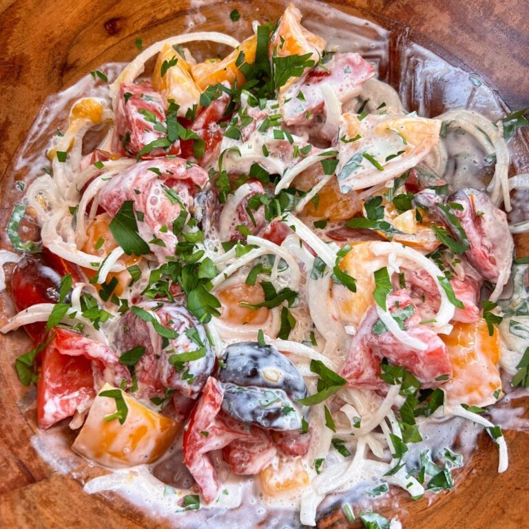 Polish Tomato Salad | Sałatka z Pomidorów